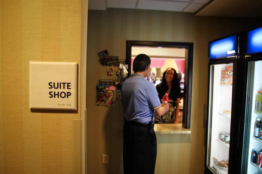 Hampton Inn & Suites Las Vegas South Interior photo